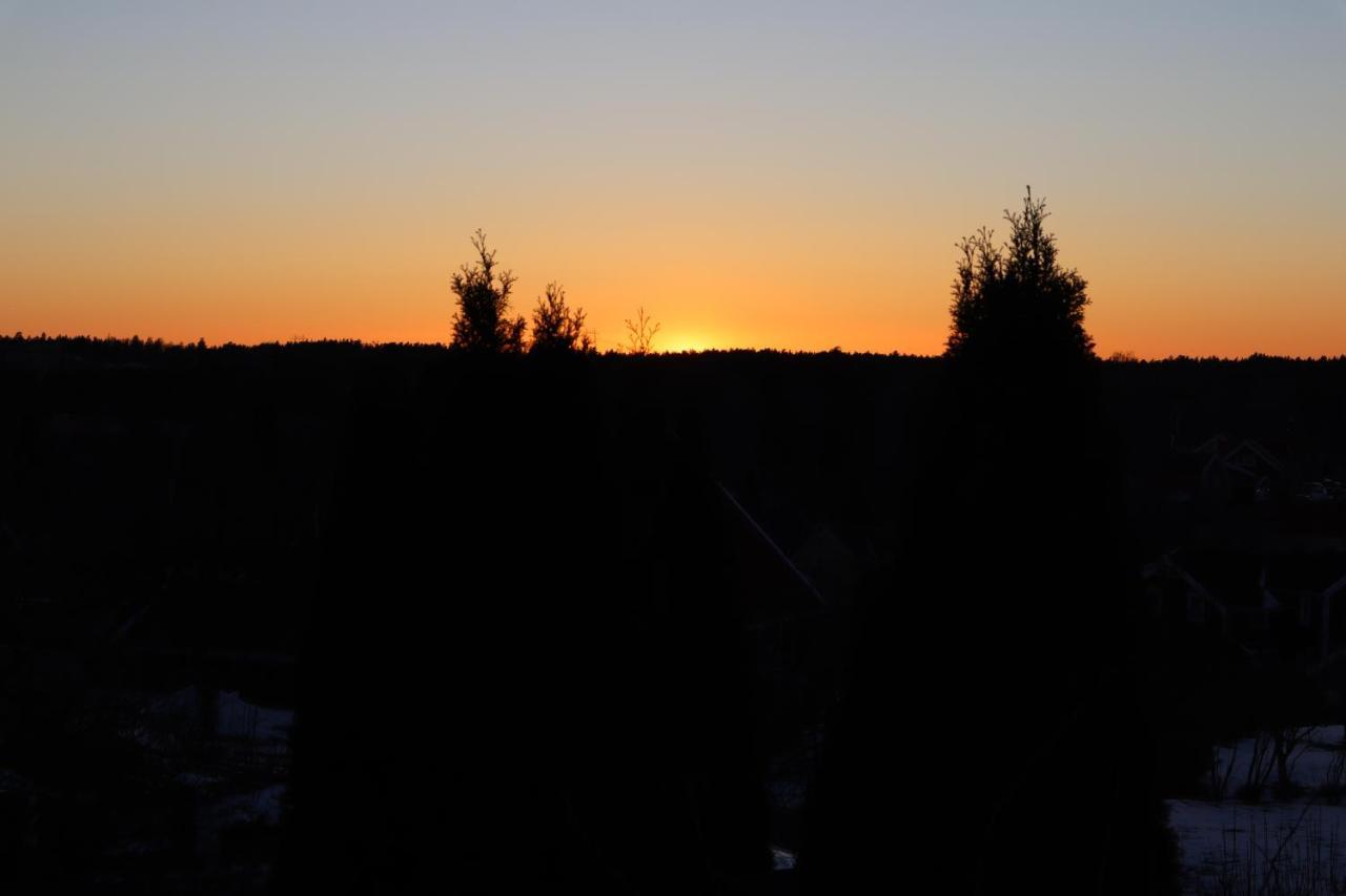 Hotel In Svalsaeter, Kallfors, Jaerna, Stockholm, 5 Min To Golf & 15 Min To Ytterjaerna Concerts Exterior foto